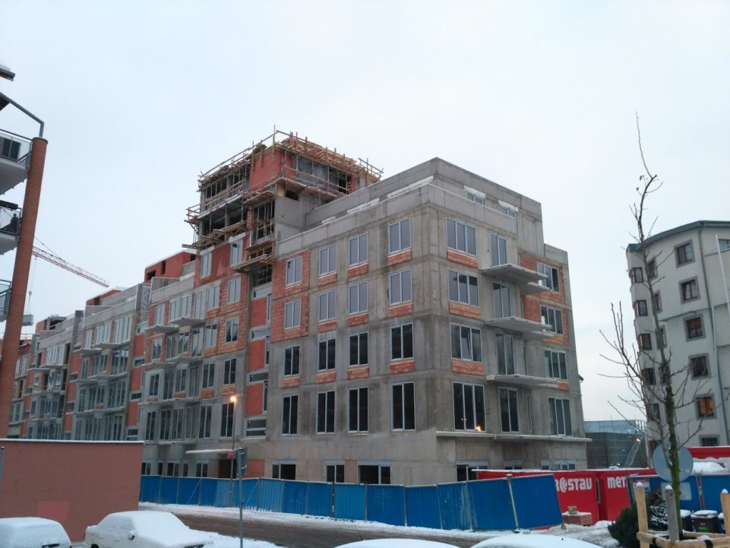 Stavba Sladovny Podbaba v zimě 2017